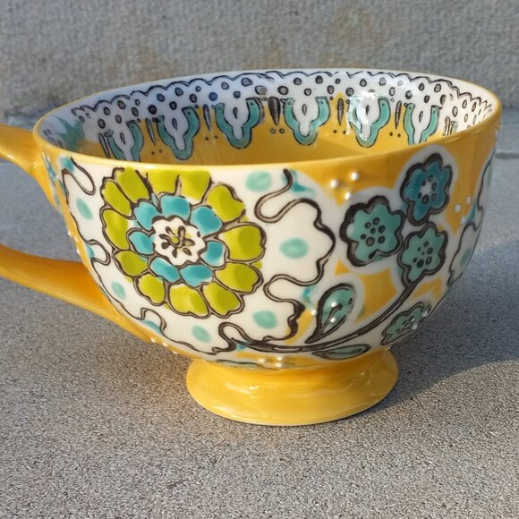 ANTHROPOLOGIE Elka Ayaka Oversized MUG Yellow Floral Twisted Handl Pedes… - Picture 3 of 13